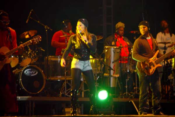 1022104_3.jpg