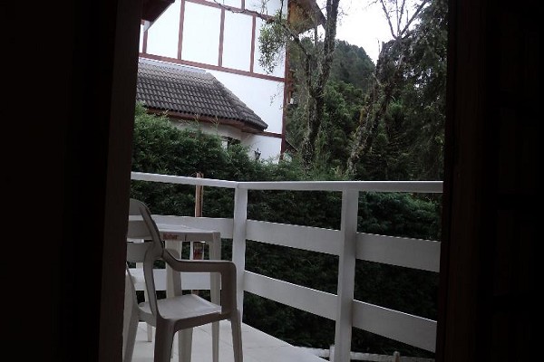 12106542-1.jpg