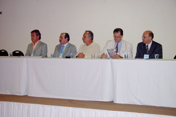 1220593_3.jpg