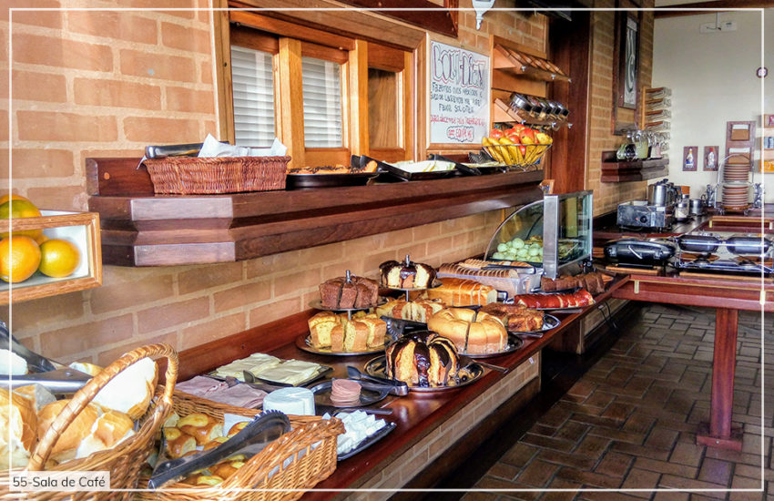15-sala-de-cafe-pousada-chateau-mg-camposd-do-jordao