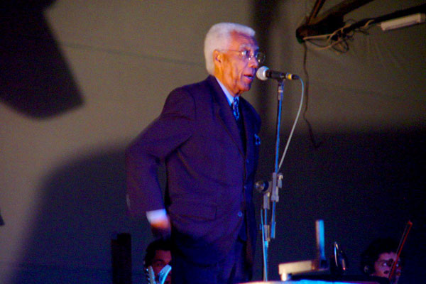 20113140_8.jpg
