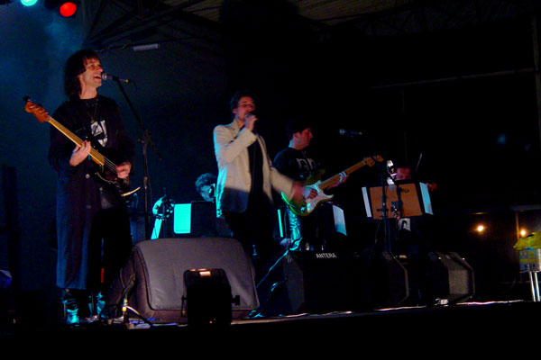2011325_10.jpg