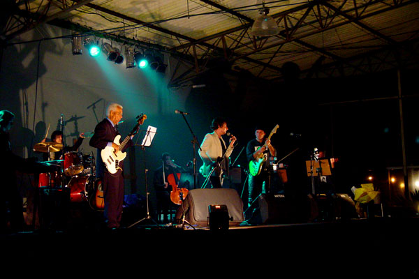 2011352_21.jpg