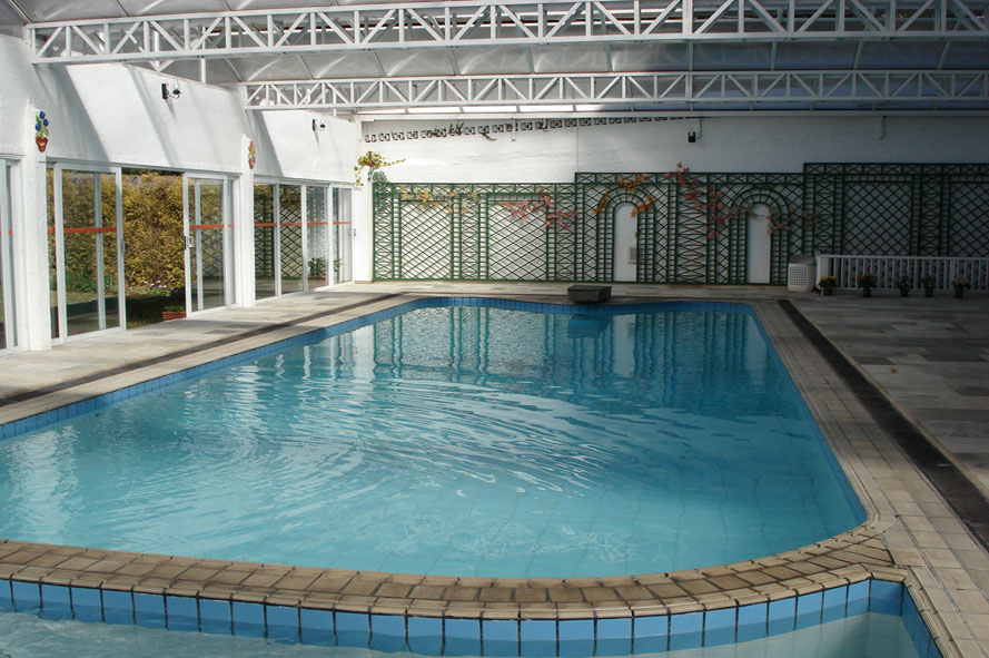 23151328_piscinaG.jpg