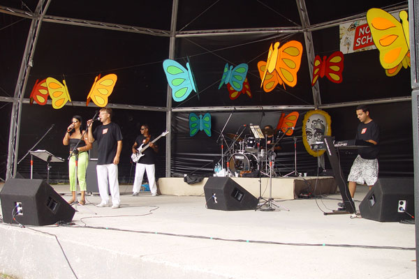 2318422_1.jpg