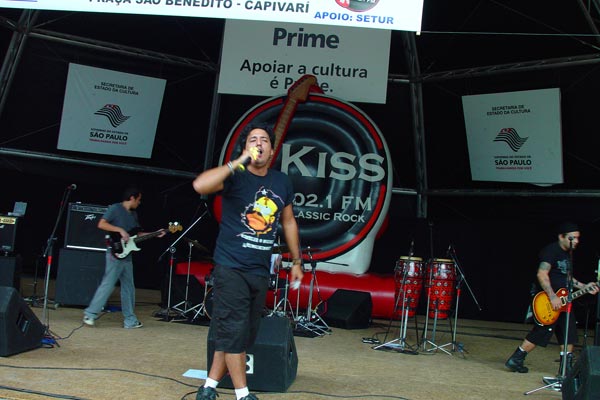 28125458_7.jpg