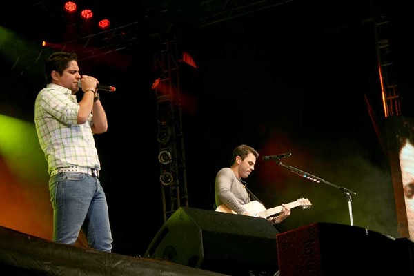 53_95342_img_3894_147.jpg
