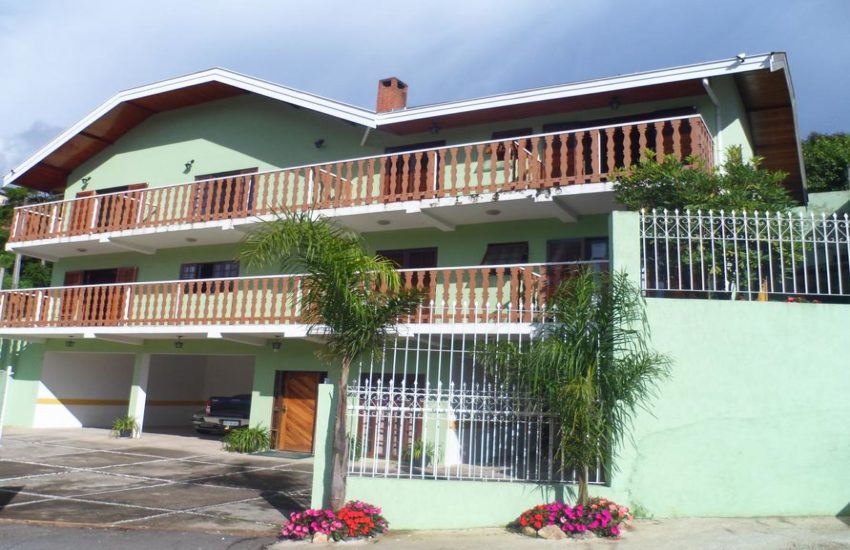 Pousada-Portal-de-Campos-1
