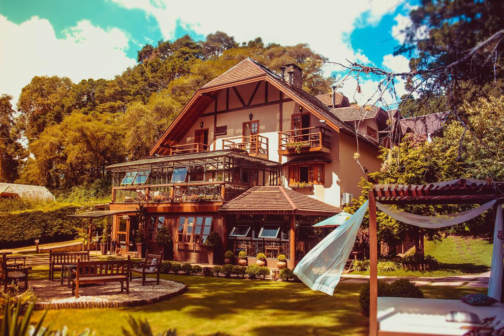 Fachada Pousada da Pedra