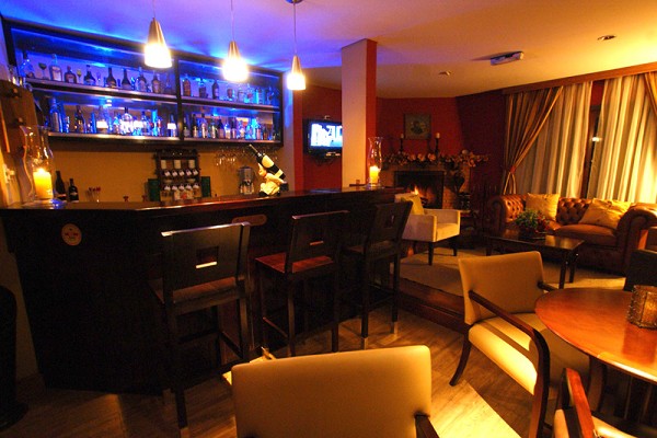 bar-2.jpg