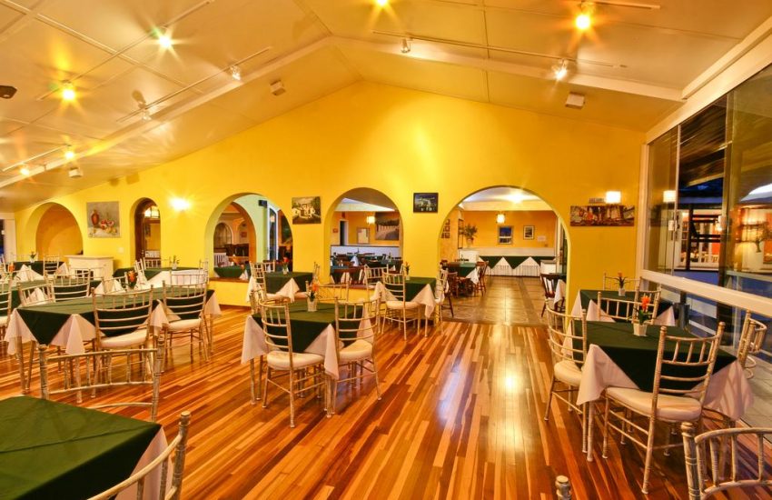 cafe-da-manha-hotel-chris-park-campos-do-jordao