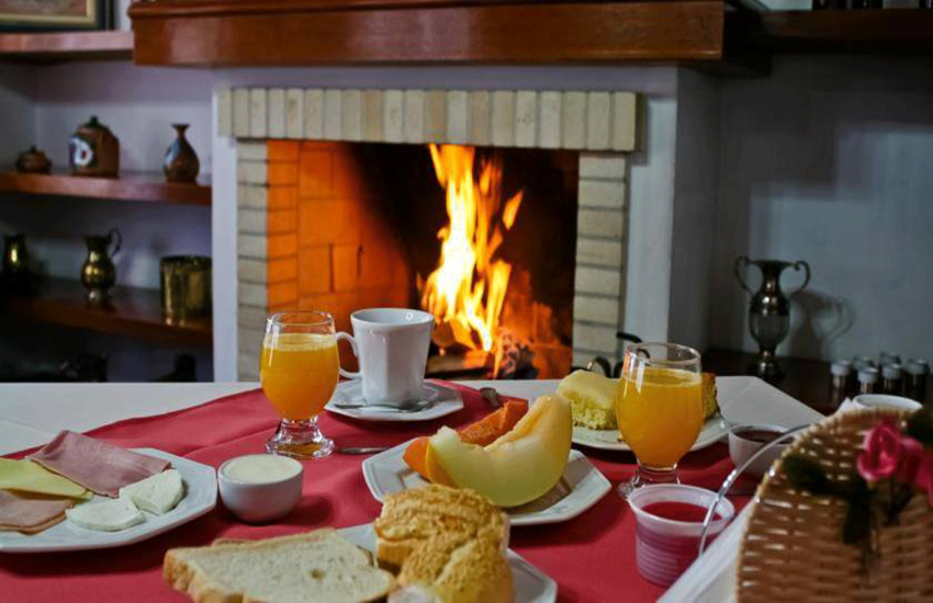 cafe-da-manha-pousada-recanto-feliz-campos-do-jordao-03