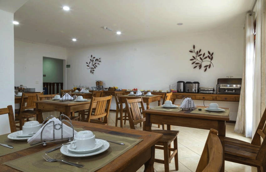 cafe-da-manha-pousada-vila-floratta-campos-do-jordao-04
