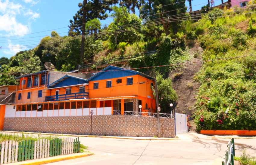 fachada-pousada-sulas-campos-do-jordao-21