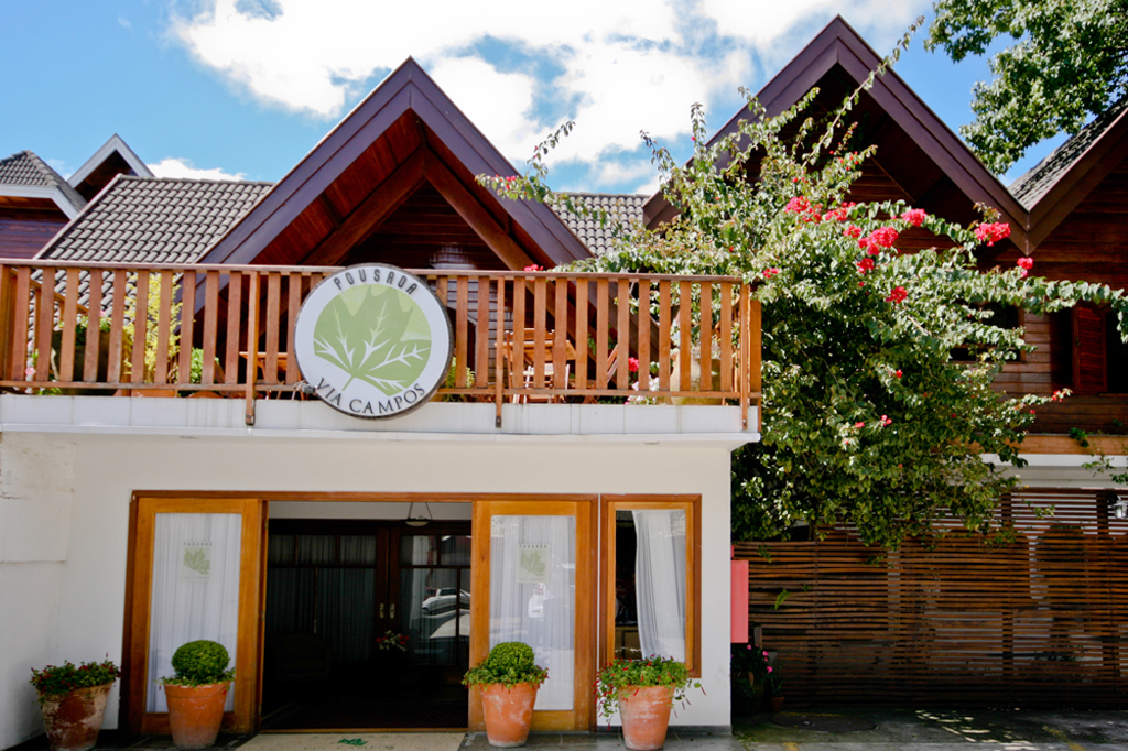 Fachada Pousada Via Campos
