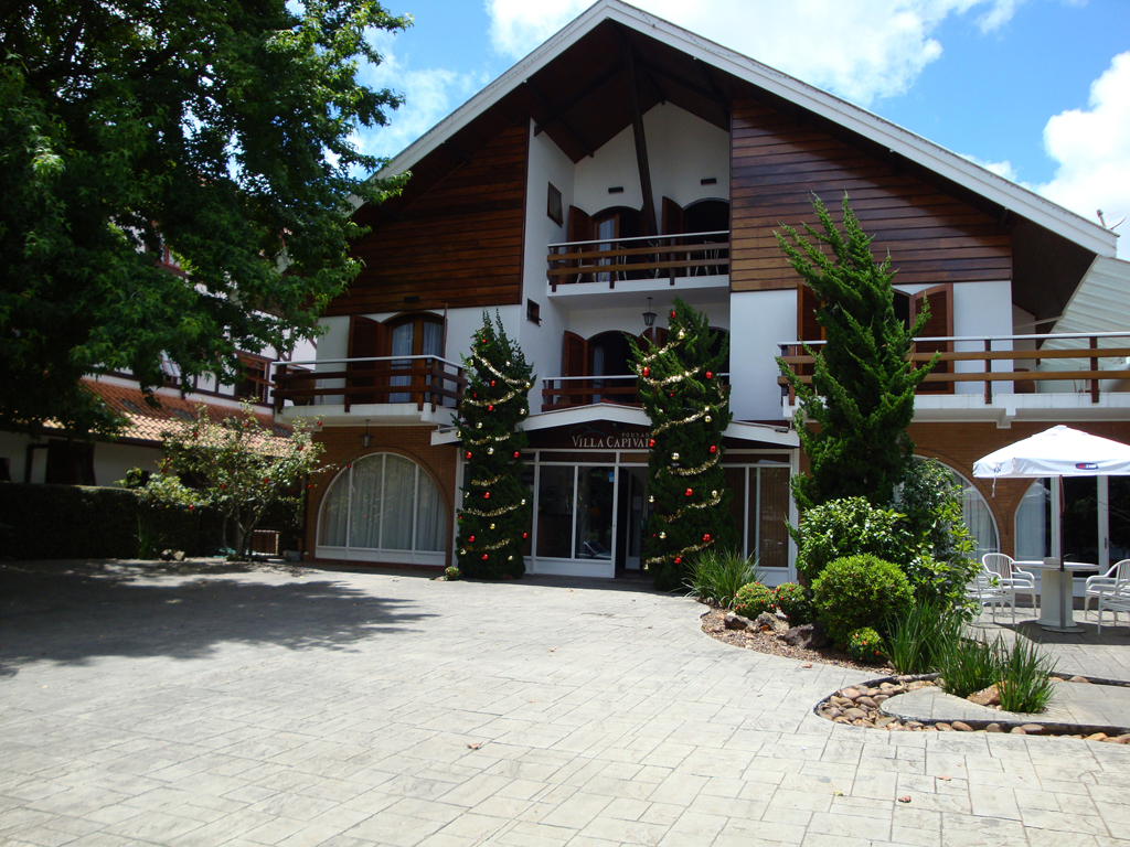 Fachada Pousada Villa Capivary
