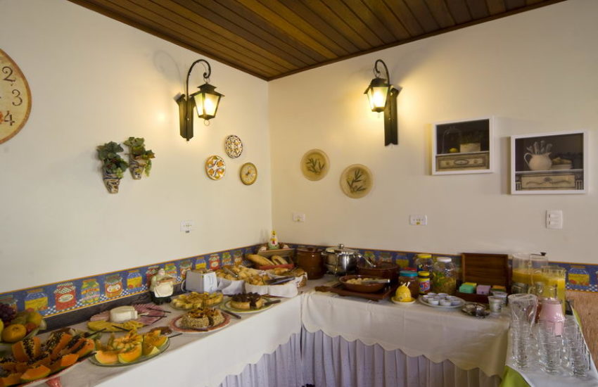 pousada-ararinha-azul-cafe2