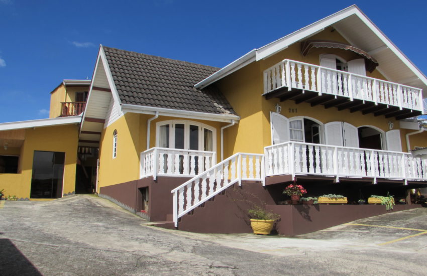 pousada-heron-fachada-campos-do-jordao