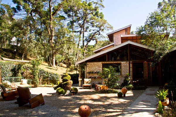 pousada-villa-tambo-campos-do-jordao-1.jpg