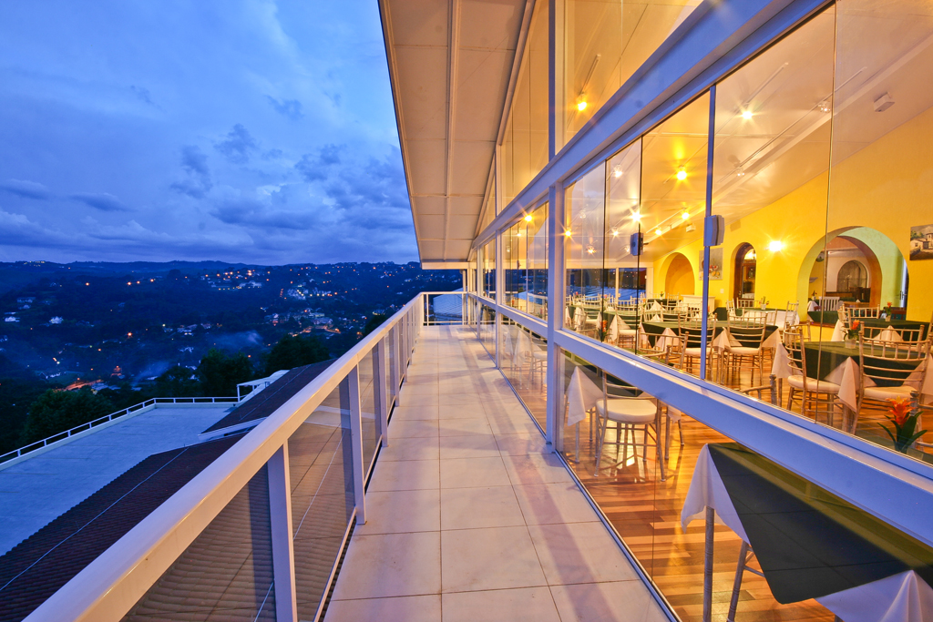 Vista Hotel Chris Park