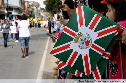 Desfile Cívico Aniversário de Campos do Jordão Desfile Cívico Aniversário de Campos do Jordão